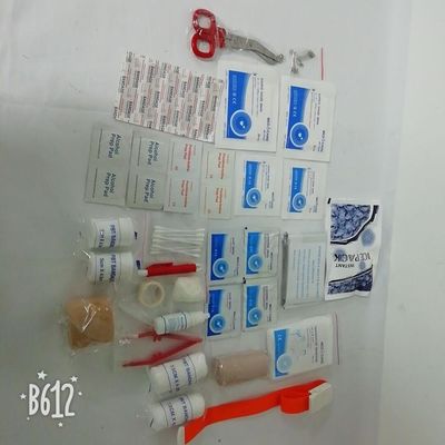 Family Travel First Aid Kit Essentials For Travelling Animal Road Hiking Dog Emergency 20cm