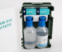 Oogspoelbox met
2 flessen 500 ml oogspoeling